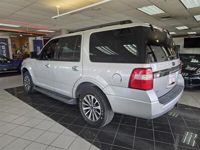 2017 Ford Expedition XLT - Photo 6 - Hamilton, OH 45015