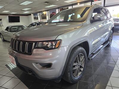 2017 Jeep Grand Cherokee Laredo 75th Anniversary   - Photo 1 - Hamilton, OH 45015