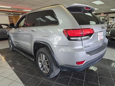 2017 Jeep Grand Cherokee Laredo 75th Anniversary   - Photo 6 - Hamilton, OH 45015