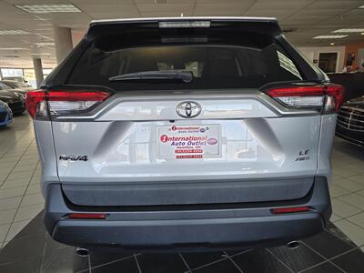 2020 Toyota RAV4 LE 4DR SUV AWD   - Photo 5 - Hamilton, OH 45015