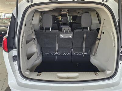 2018 Chrysler Pacifica Touring Plus   - Photo 34 - Hamilton, OH 45015