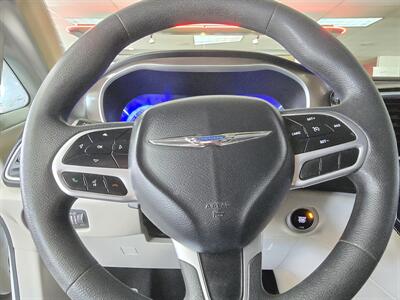 2018 Chrysler Pacifica Touring Plus   - Photo 30 - Hamilton, OH 45015