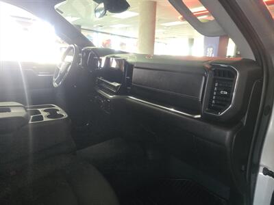 2025 Chevrolet Silverado 1500 LT 4DR CREW CAB 4X4   - Photo 12 - Hamilton, OH 45015