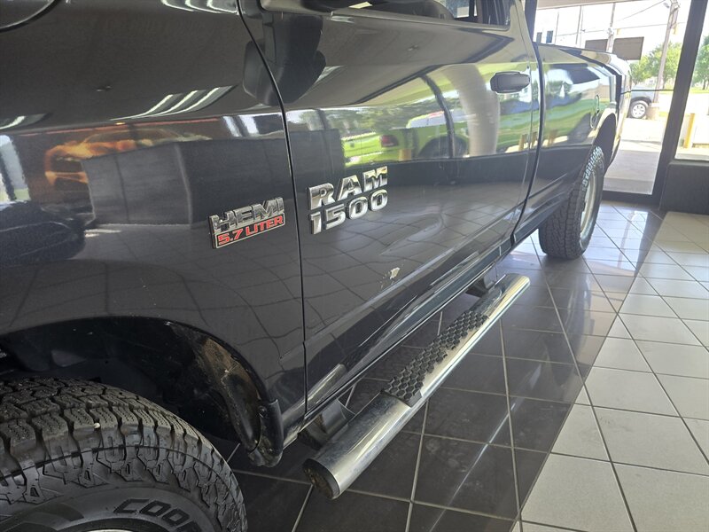 2015 RAM 1500 Tradesman 2DR REGULAR CAB/HEMI - Photo 13 - Hamilton, OH 45015
