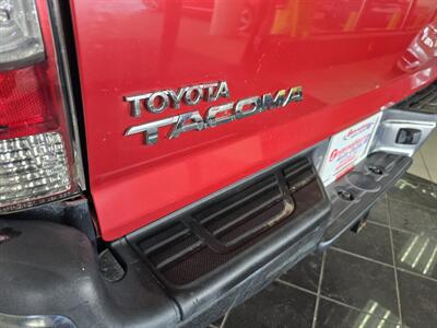 2015 Toyota Tacoma V6 4DR ACCESS CAB 4X4/V6   - Photo 28 - Hamilton, OH 45015