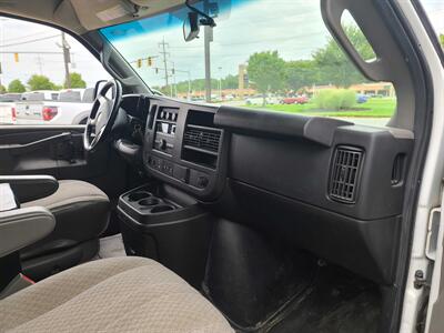 2017 Chevrolet Express 2500 3DR CARGO VAN /V8   - Photo 12 - Hamilton, OH 45015