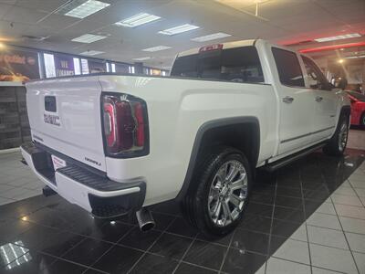 2018 GMC Sierra 1500 Denali 4DR CREW CAB 4X4/V8 - Photo 4 - Hamilton, OH 45015