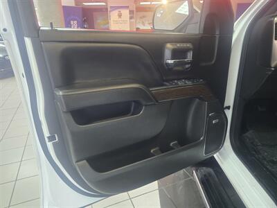 2018 GMC Sierra 1500 Denali 4DR CREW CAB 4X4/V8 - Photo 7 - Hamilton, OH 45015