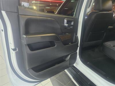 2018 GMC Sierra 1500 Denali 4DR CREW CAB 4X4/V8 - Photo 9 - Hamilton, OH 45015