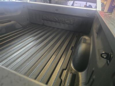 2018 GMC Sierra 1500 Denali 4DR CREW CAB 4X4/V8 - Photo 33 - Hamilton, OH 45015