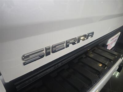 2018 GMC Sierra 1500 Denali 4DR CREW CAB 4X4/V8 - Photo 30 - Hamilton, OH 45015