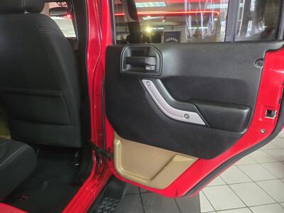 2014 Jeep Wrangler Sahara 4DR SUV 4X4 - Photo 15 - Hamilton, OH 45015
