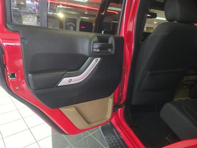 2014 Jeep Wrangler Sahara 4DR SUV 4X4 - Photo 10 - Hamilton, OH 45015