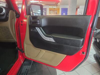 2014 Jeep Wrangler Sahara 4DR SUV 4X4 - Photo 12 - Hamilton, OH 45015