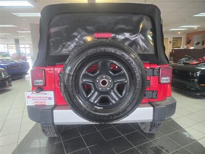 2014 Jeep Wrangler Sahara 4DR SUV 4X4 - Photo 5 - Hamilton, OH 45015