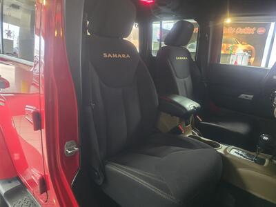 2014 Jeep Wrangler Sahara 4DR SUV 4X4 - Photo 14 - Hamilton, OH 45015