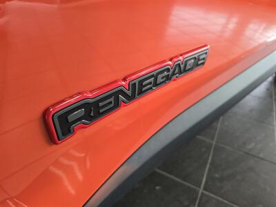 2021 Jeep Renegade Trailhawk 4DR SUV 4X4   - Photo 31 - Hamilton, OH 45015