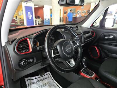 2021 Jeep Renegade Trailhawk 4DR SUV 4X4   - Photo 8 - Hamilton, OH 45015