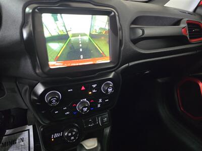 2021 Jeep Renegade Trailhawk 4DR SUV 4X4   - Photo 24 - Hamilton, OH 45015