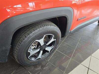 2021 Jeep Renegade Trailhawk 4DR SUV 4X4   - Photo 37 - Hamilton, OH 45015