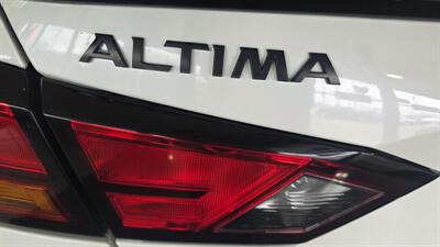 2022 Nissan Altima 2.5 SR 4DR SEDAN   - Photo 35 - Hamilton, OH 45015