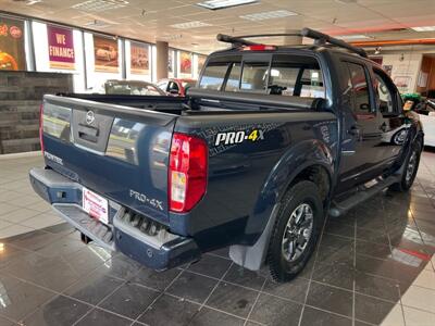 2015 Nissan Frontier PRO-4X   - Photo 5 - Hamilton, OH 45015