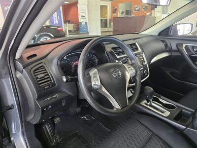 2016 Nissan Altima 2.5 S 4DR SEDAN   - Photo 8 - Hamilton, OH 45015