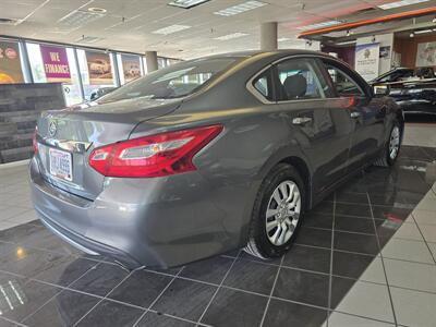 2016 Nissan Altima 2.5 S 4DR SEDAN   - Photo 4 - Hamilton, OH 45015
