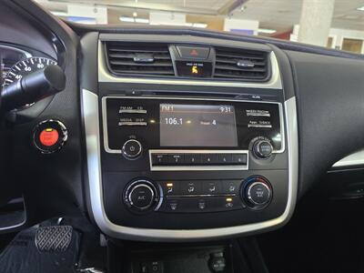 2016 Nissan Altima 2.5 S 4DR SEDAN   - Photo 18 - Hamilton, OH 45015