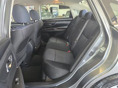 2016 Nissan Altima 2.5 S 4DR SEDAN   - Photo 11 - Hamilton, OH 45015