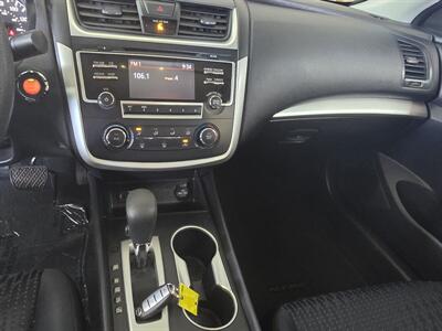 2016 Nissan Altima 2.5 S 4DR SEDAN   - Photo 24 - Hamilton, OH 45015