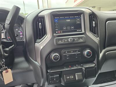 2022 Chevrolet Silverado 3500HD CC Work Truck 2DR REGULAR CAB LWB CHASSIS   - Photo 11 - Hamilton, OH 45015