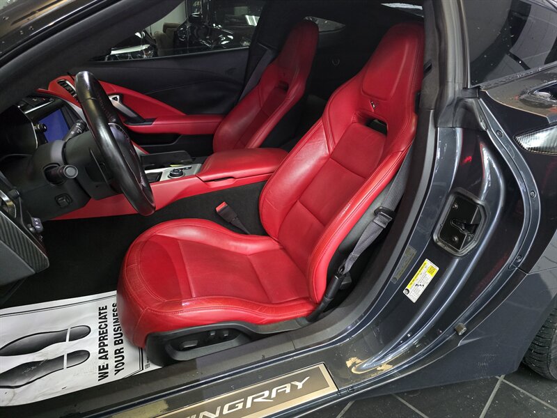 2014 Chevrolet Corvette Stingray Z51 2dr coupe - Photo 9 - Hamilton, OH 45015