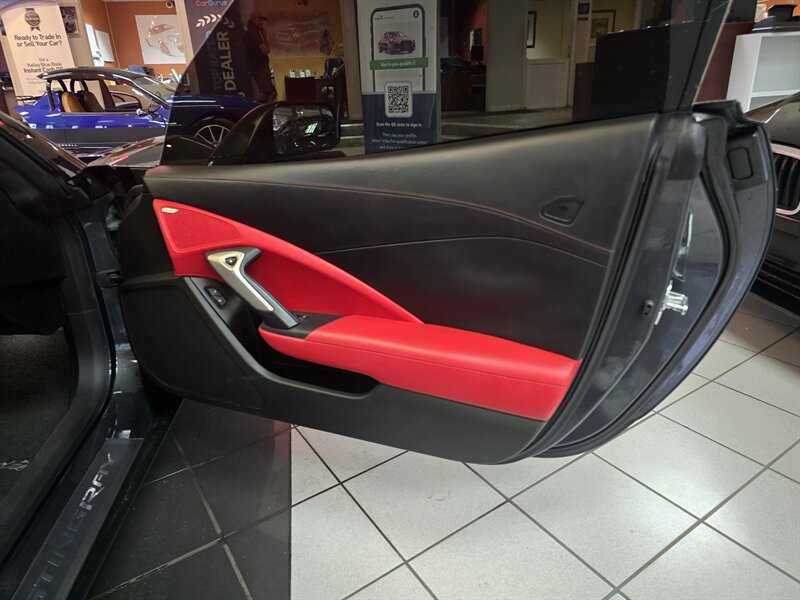 2014 Chevrolet Corvette Stingray Z51 2dr coupe - Photo 10 - Hamilton, OH 45015