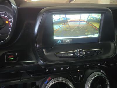 2017 Chevrolet Camaro LT 2DR COUPEw/1LT - Photo 18 - Hamilton, OH 45015