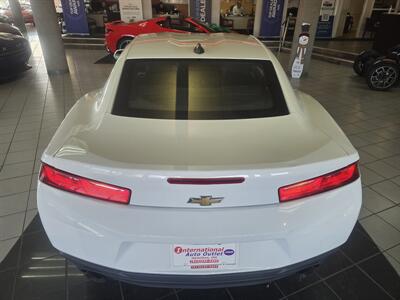 2017 Chevrolet Camaro LT 2DR COUPEw/1LT - Photo 26 - Hamilton, OH 45015