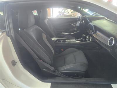 2017 Chevrolet Camaro LT 2DR COUPEw/1LT - Photo 13 - Hamilton, OH 45015