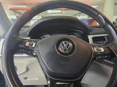 2018 Volkswagen Atlas V6 SE SUV  w/TECHNOLIGY   - Photo 23 - Hamilton, OH 45015