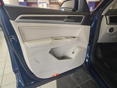 2018 Volkswagen Atlas V6 SE SUV  w/TECHNOLIGY   - Photo 6 - Hamilton, OH 45015