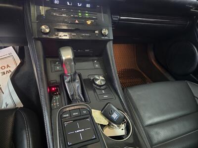 2015 Lexus RC 350 - Photo 21 - Hamilton, OH 45015