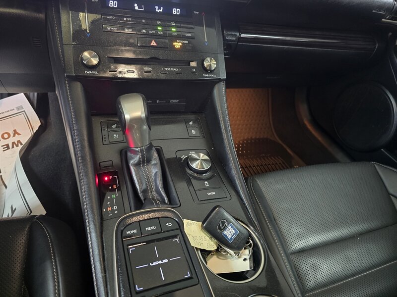 2015 Lexus RC 350 - Photo 21 - Hamilton, OH 45015