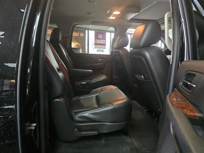 2012 Chevrolet Suburban LTZ 4DR SUV 4X4 - Photo 18 - Hamilton, OH 45015