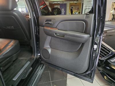 2012 Chevrolet Suburban LTZ 4DR SUV 4X4 - Photo 17 - Hamilton, OH 45015