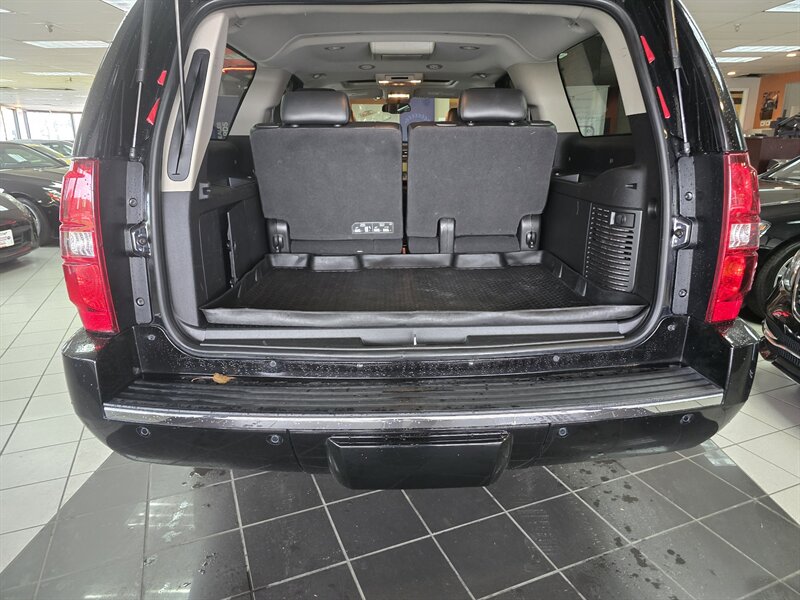 2012 Chevrolet Suburban LTZ 4DR SUV 4X4 - Photo 38 - Hamilton, OH 45015