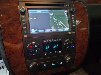 2012 Chevrolet Suburban LTZ 4DR SUV 4X4 - Photo 27 - Hamilton, OH 45015