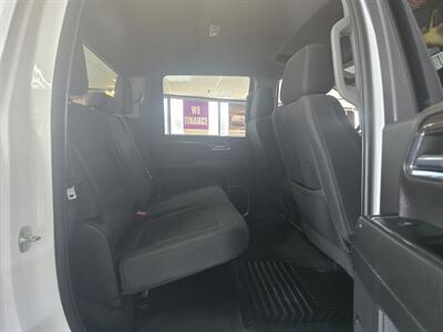 2024 Chevrolet Silverado 2500 LT-CREW CAB-4X4/DIESEL   - Photo 16 - Hamilton, OH 45015