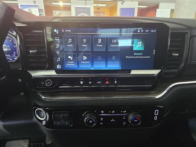 2024 Chevrolet Silverado 2500 LT-CREW CAB-4X4/DIESEL   - Photo 26 - Hamilton, OH 45015