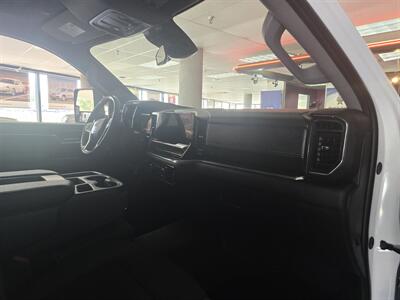 2024 Chevrolet Silverado 2500 LT-CREW CAB-4X4/DIESEL   - Photo 13 - Hamilton, OH 45015