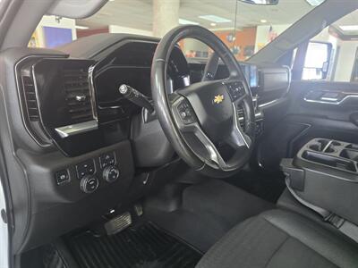 2024 Chevrolet Silverado 2500 LT-CREW CAB-4X4/DIESEL   - Photo 8 - Hamilton, OH 45015