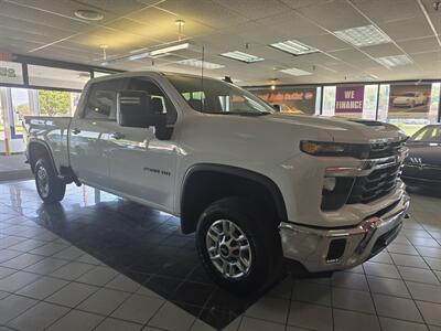 2024 Chevrolet Silverado 2500 LT-CREW CAB-4X4/DIESEL   - Photo 3 - Hamilton, OH 45015
